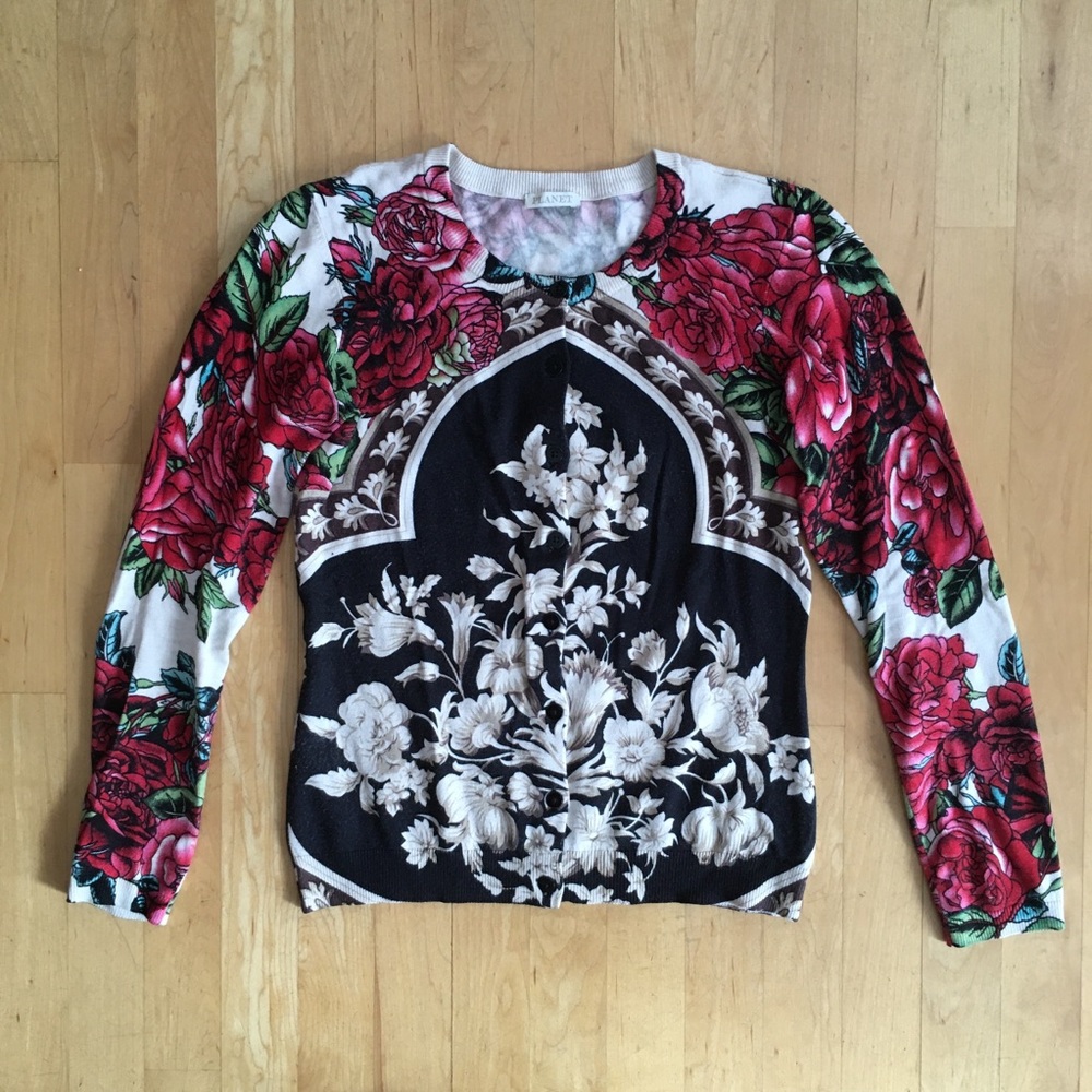 3/$20 Planet roses floral cardigan XS extra-small
